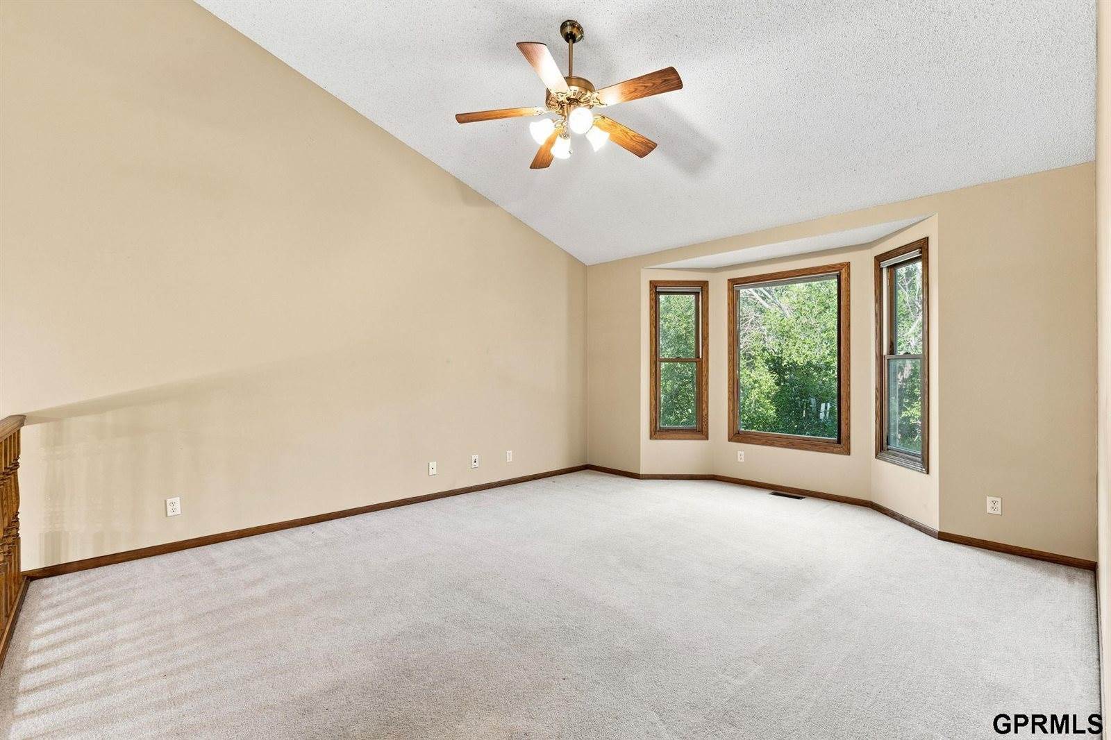 1833 Timber Ridge Road, Lincoln, NE 68522