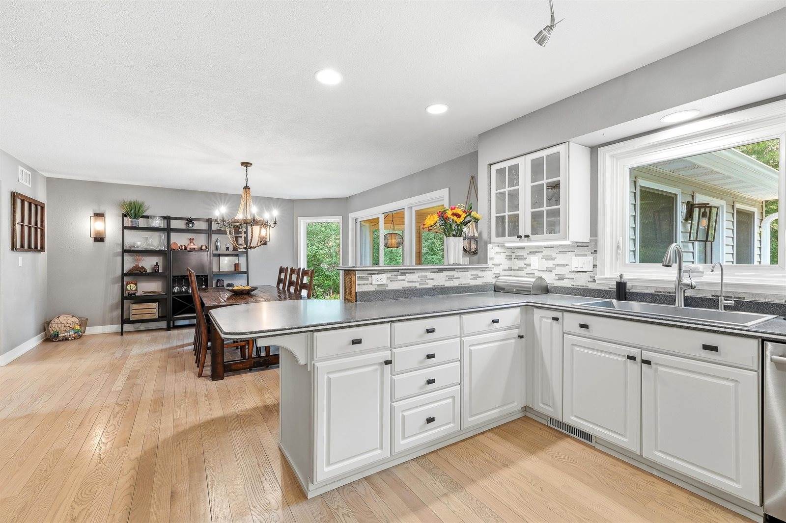 2441 Shadowview Circle, Plover, WI 54467