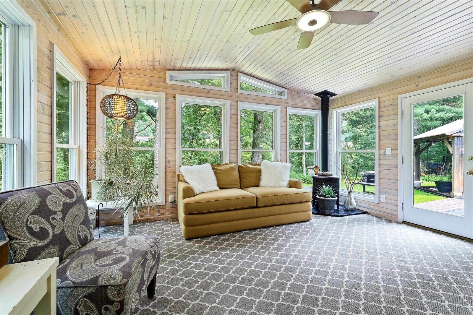 2441 Shadowview Circle, Plover, WI 54467