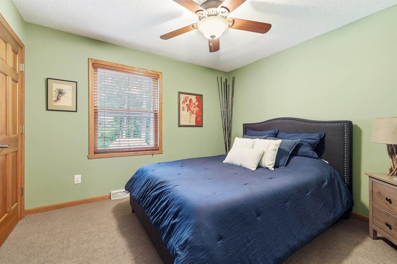 2441 Shadowview Circle, Plover, WI 54467