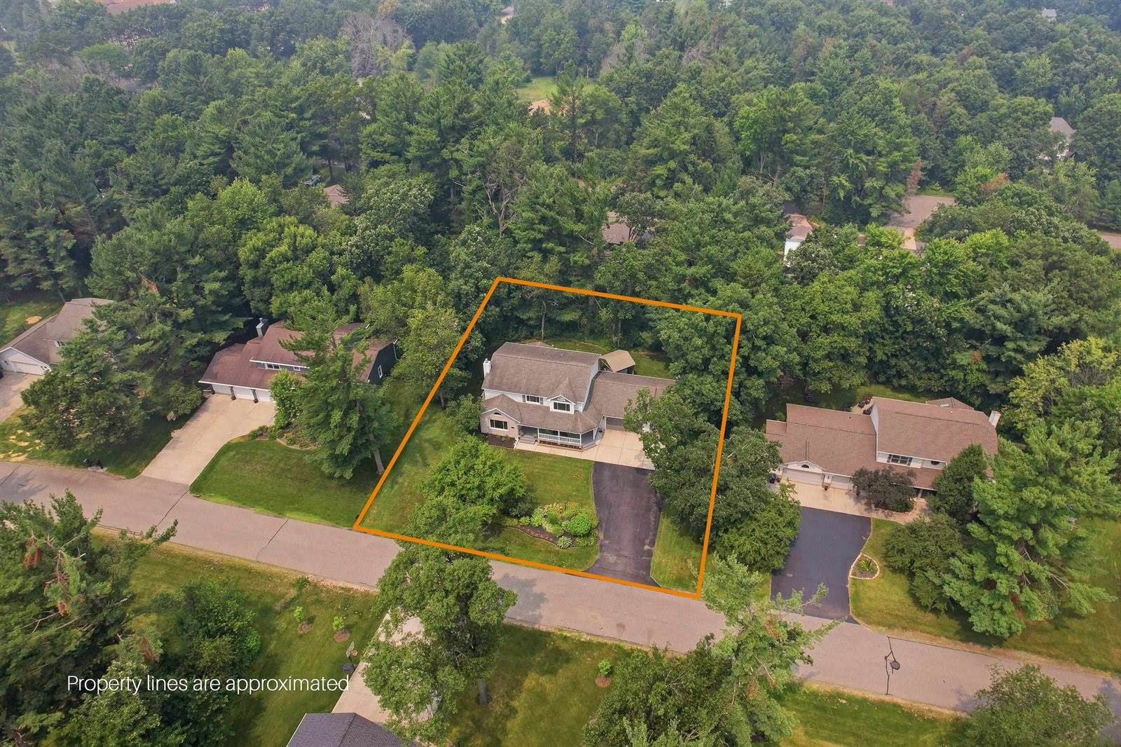 2441 Shadowview Circle, Plover, WI 54467