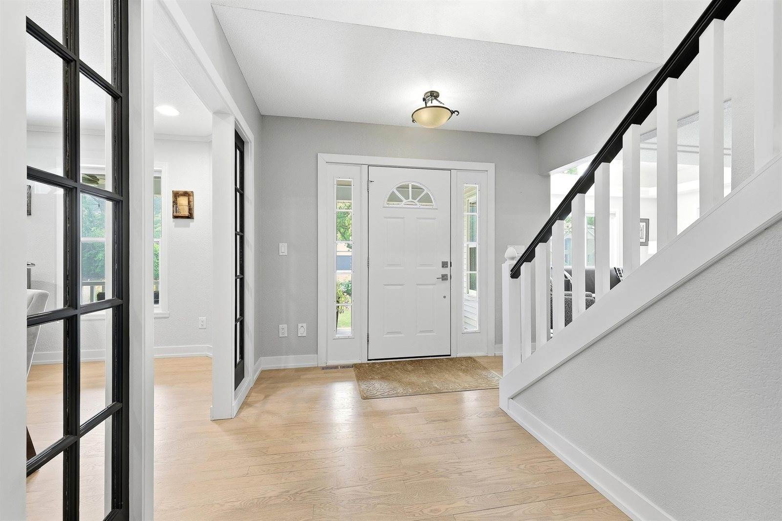 2441 Shadowview Circle, Plover, WI 54467