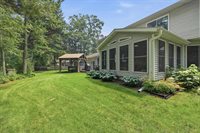 2441 Shadowview Circle, Plover, WI 54467