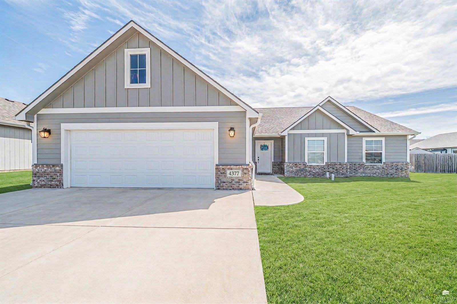 4377 Glen View, Manhattan, KS 66502