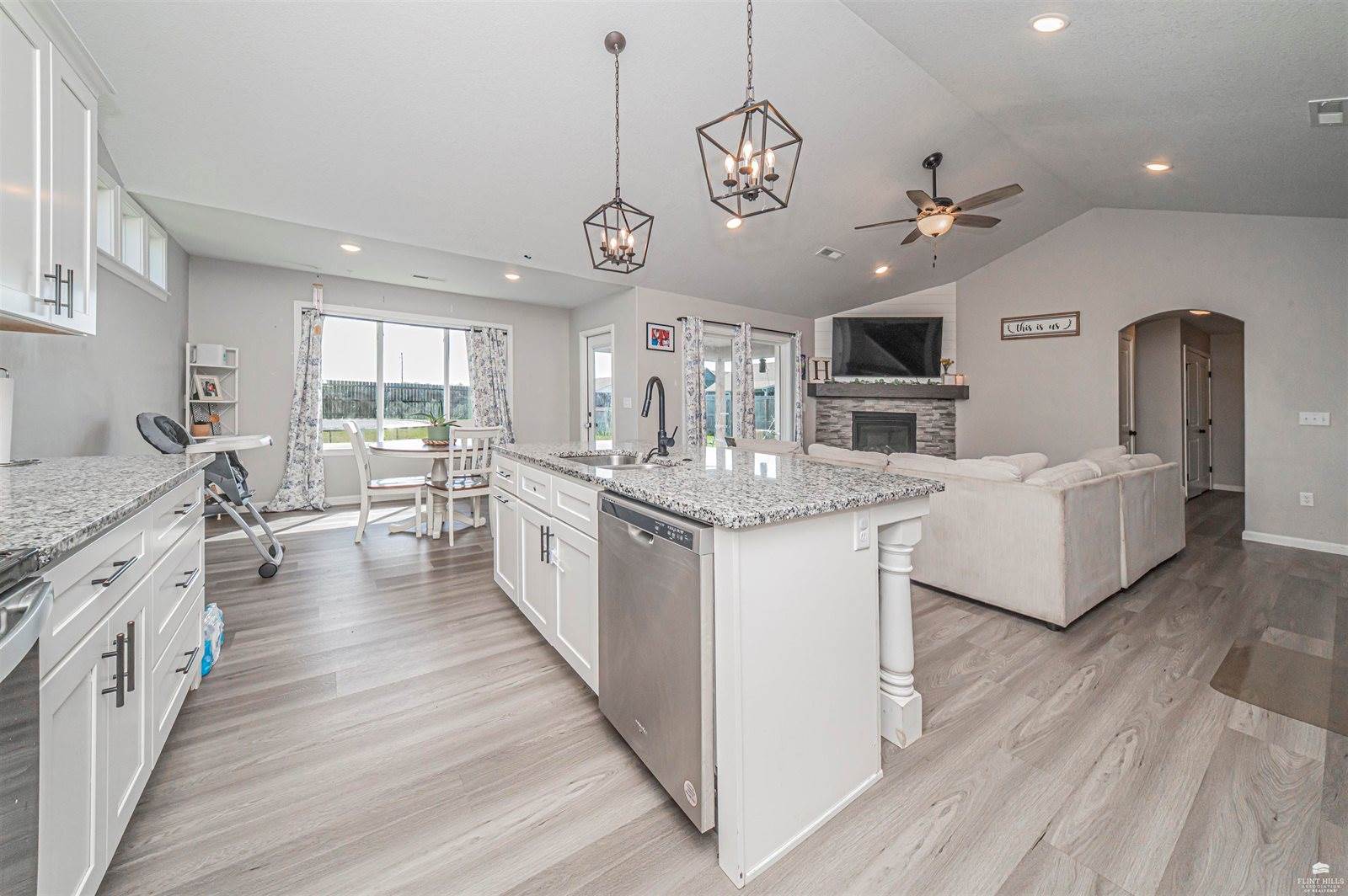 4377 Glen View, Manhattan, KS 66502