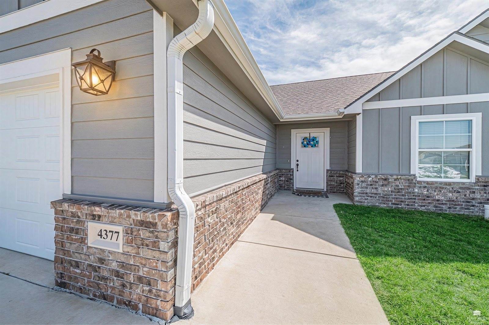 4377 Glen View, Manhattan, KS 66502