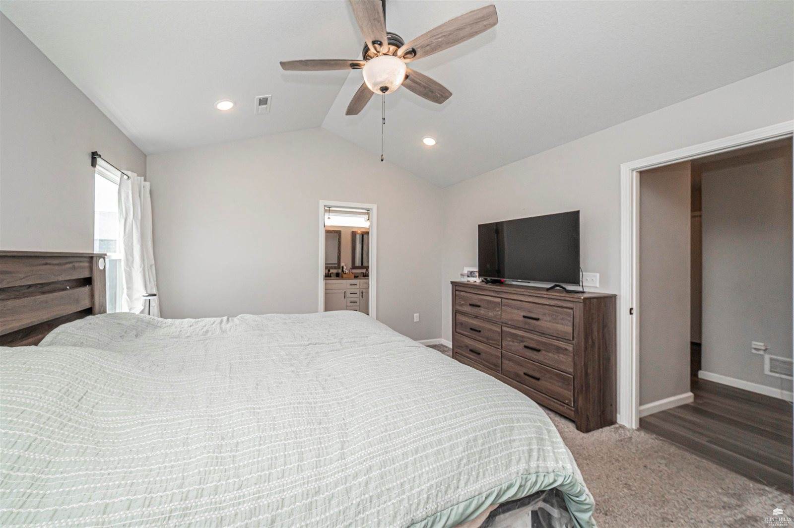 4377 Glen View, Manhattan, KS 66502