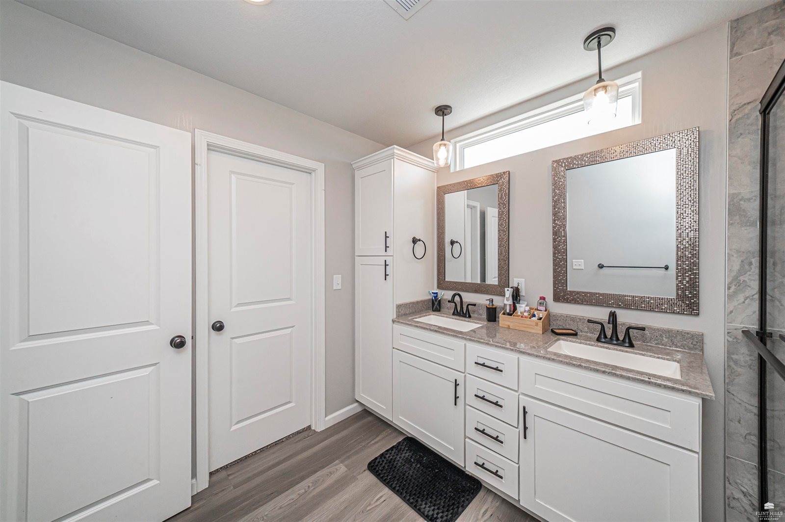 4377 Glen View, Manhattan, KS 66502