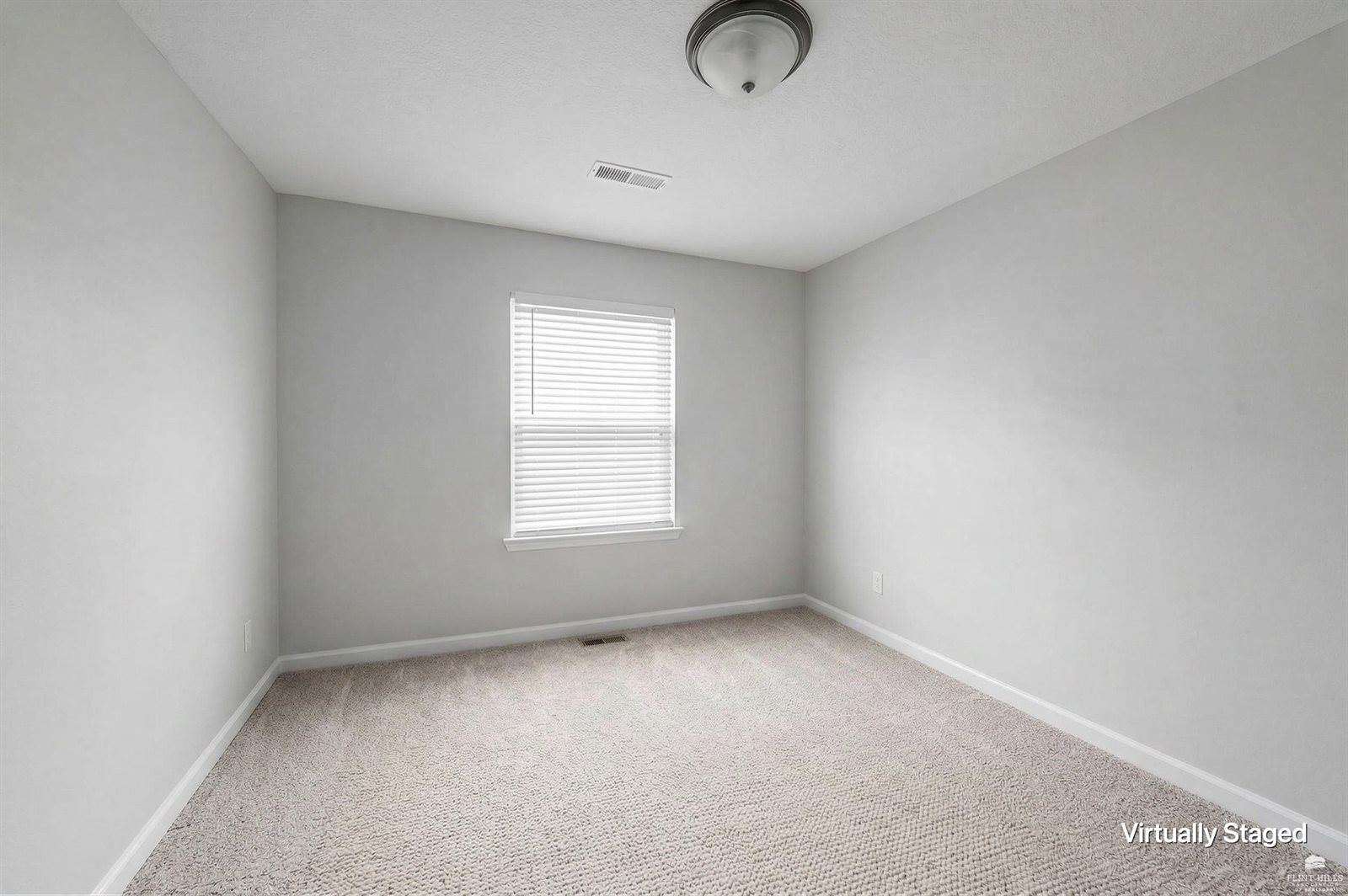 4377 Glen View, Manhattan, KS 66502