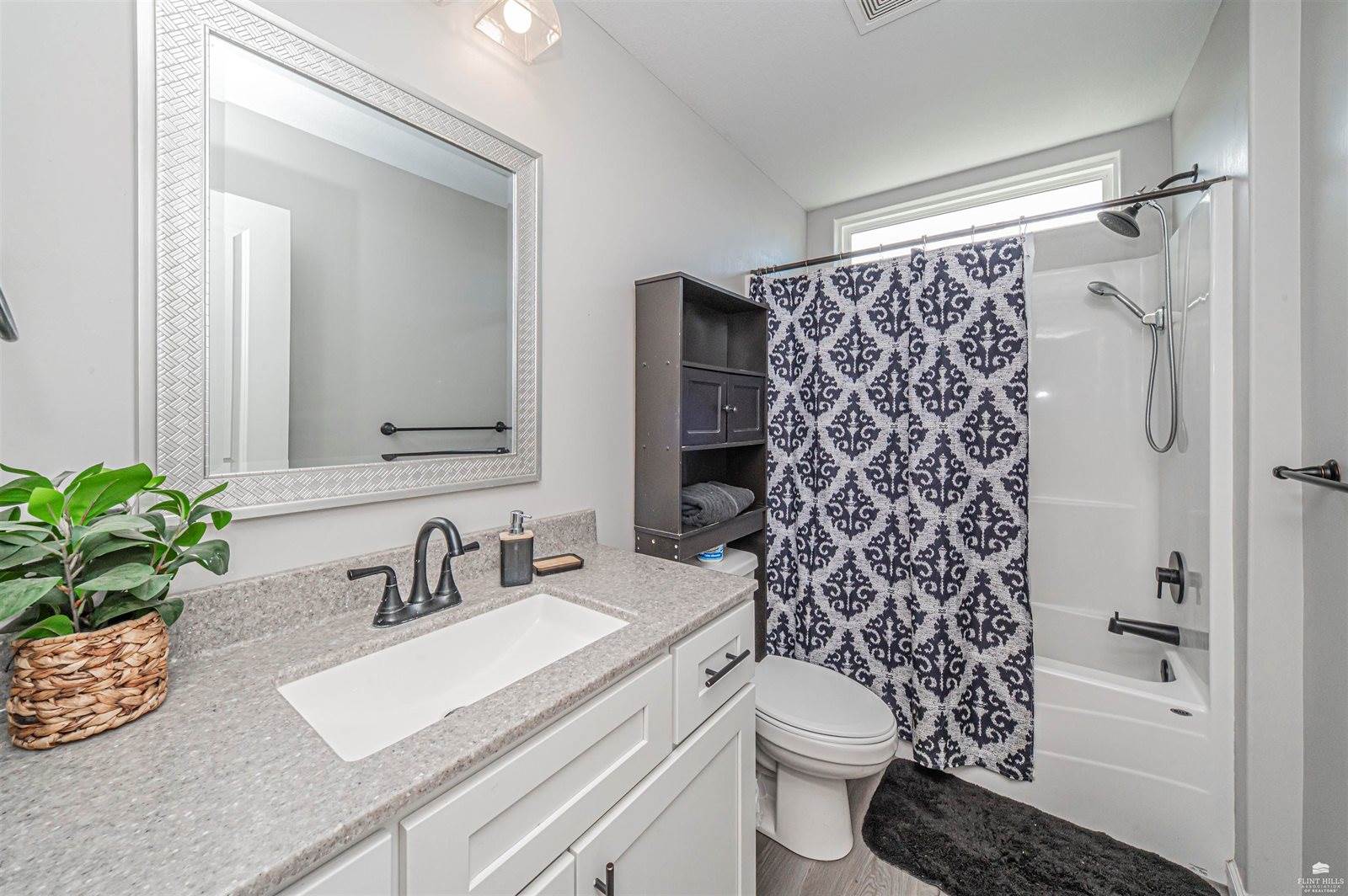 4377 Glen View, Manhattan, KS 66502