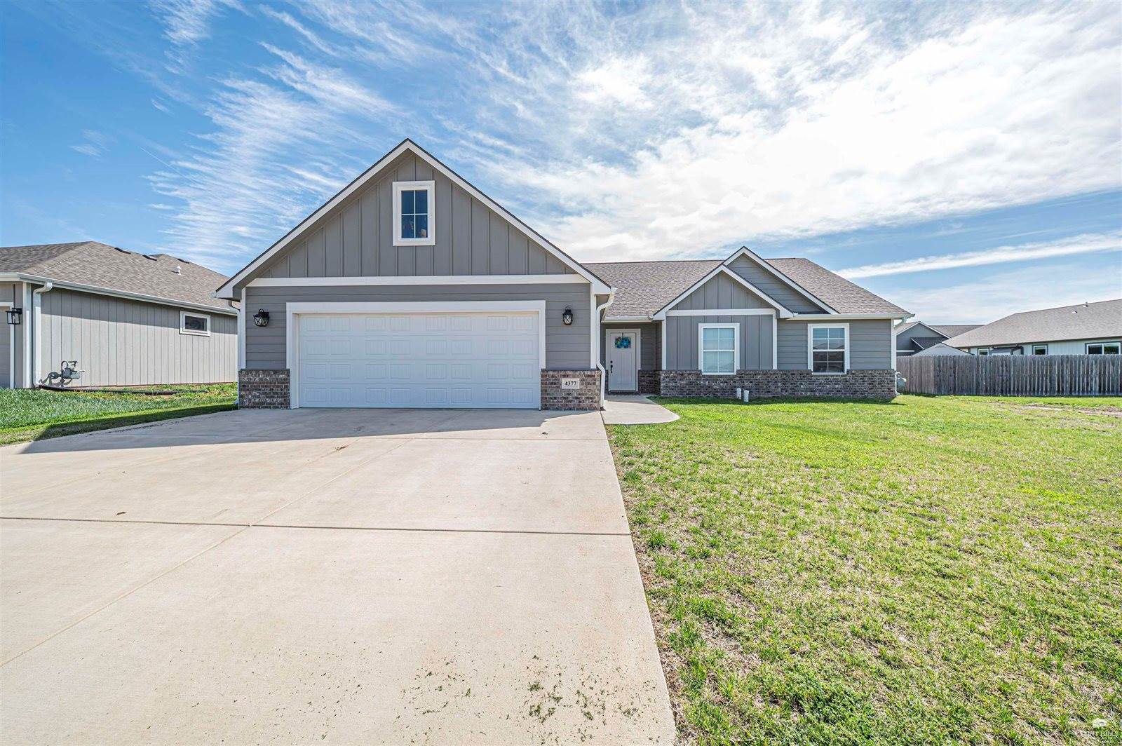 4377 Glen View, Manhattan, KS 66502