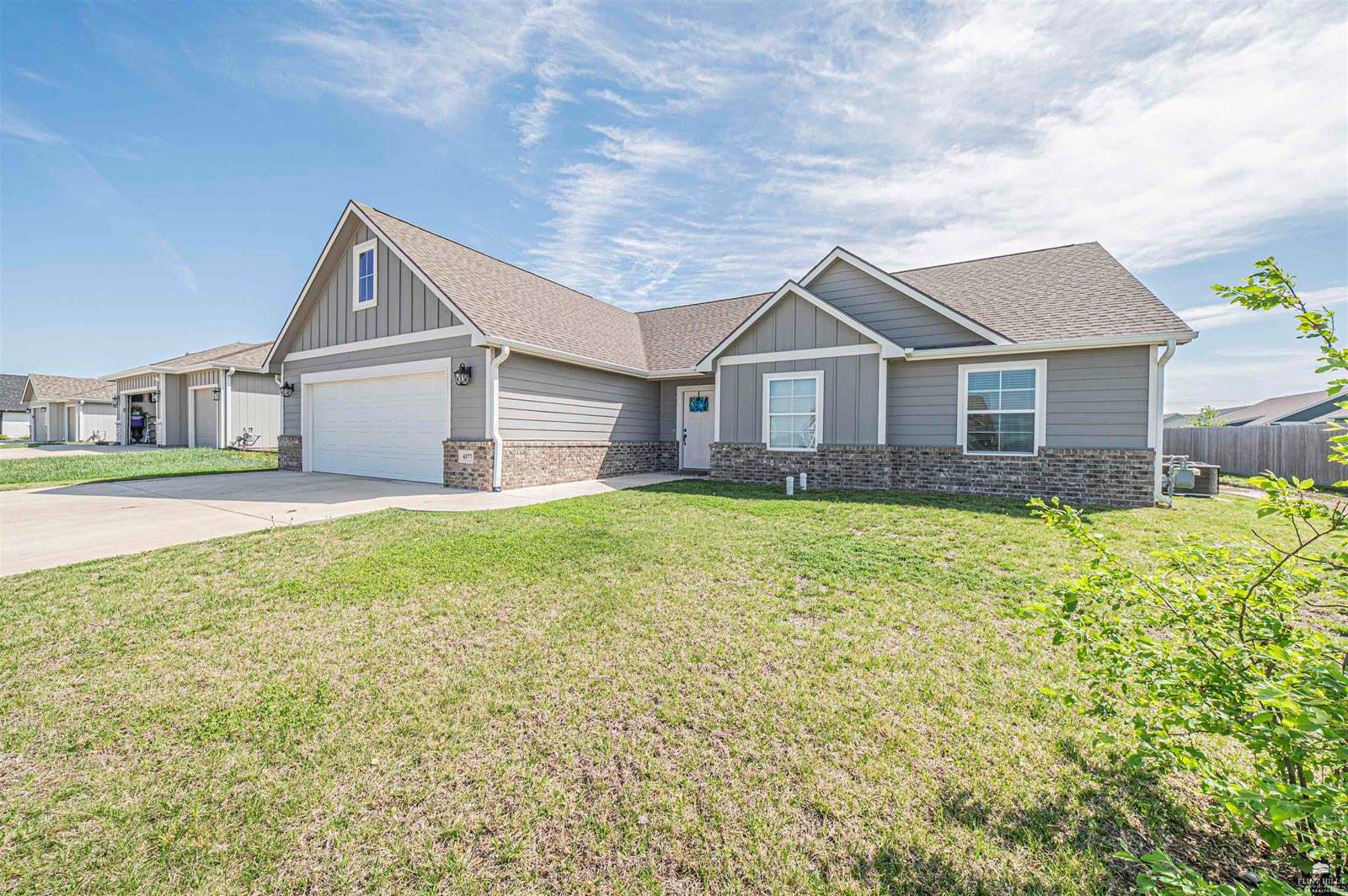 4377 Glen View, Manhattan, KS 66502