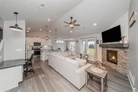 4377 Glen View, Manhattan, KS 66502