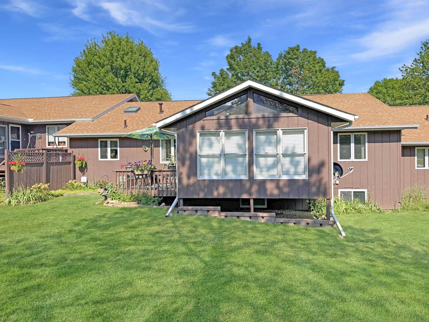 550 North Sierra Drive, Freeport, IL 61032