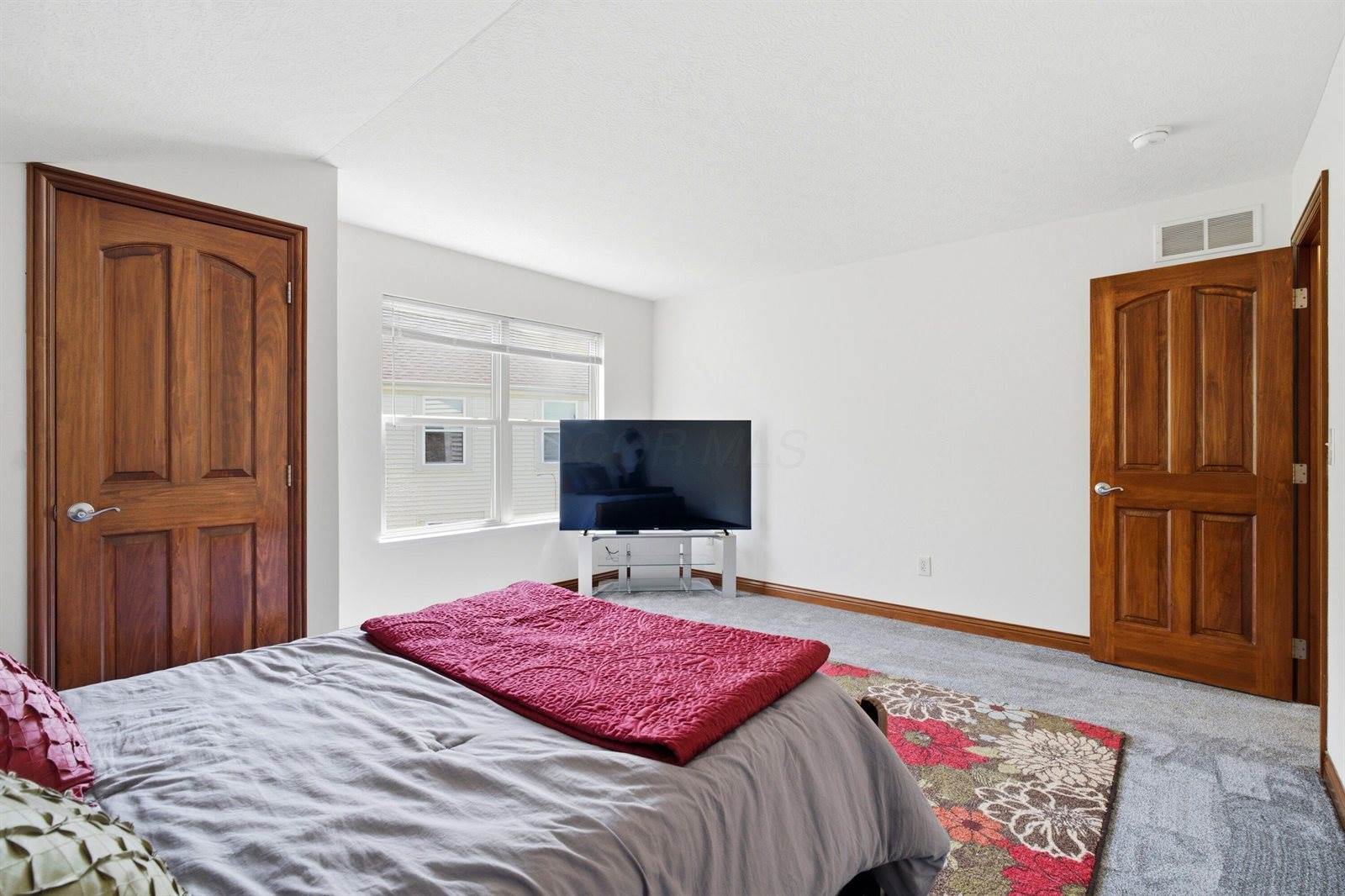 327 Pagoda Court, Pickerington, OH 43147