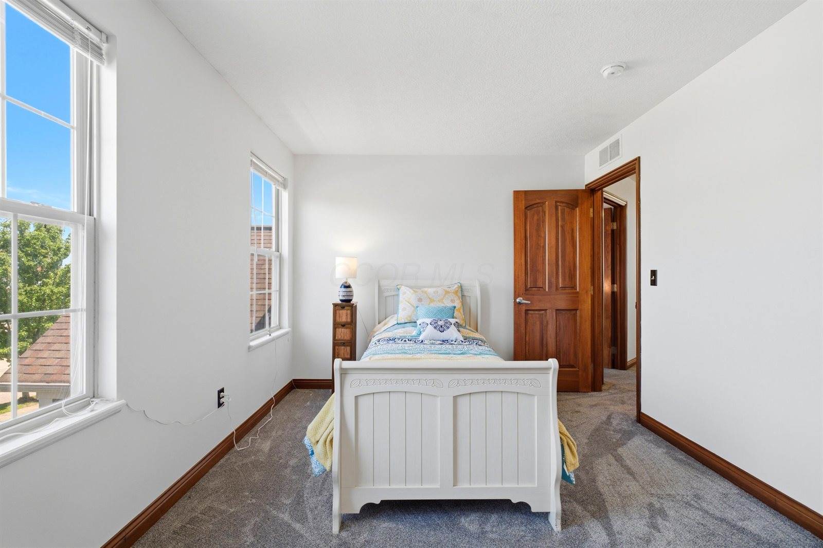 327 Pagoda Court, Pickerington, OH 43147