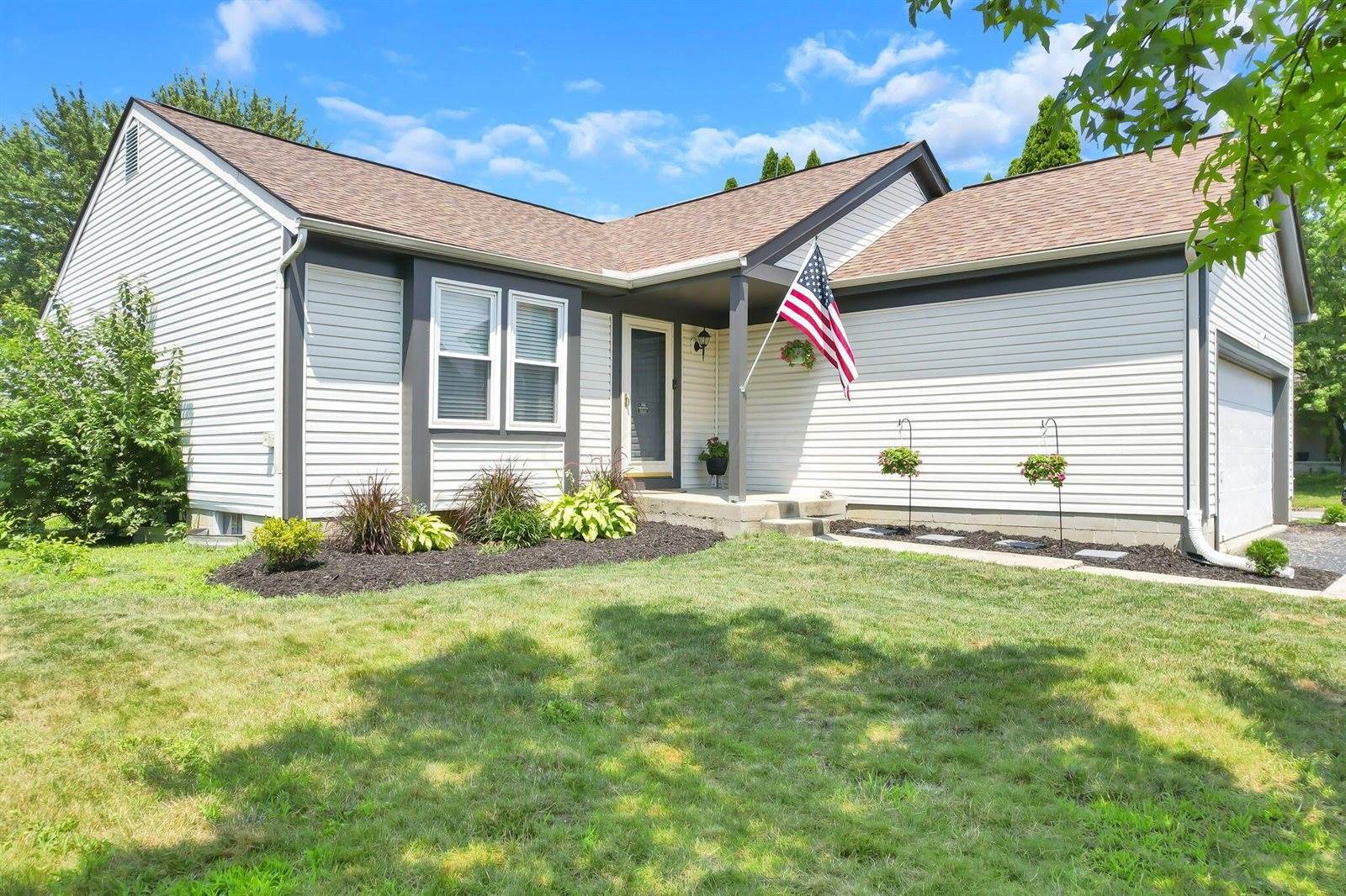 7576 Plainfield Drive, Pickerington, OH 43147