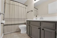 7576 Plainfield Drive, Pickerington, OH 43147