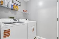 7576 Plainfield Drive, Pickerington, OH 43147