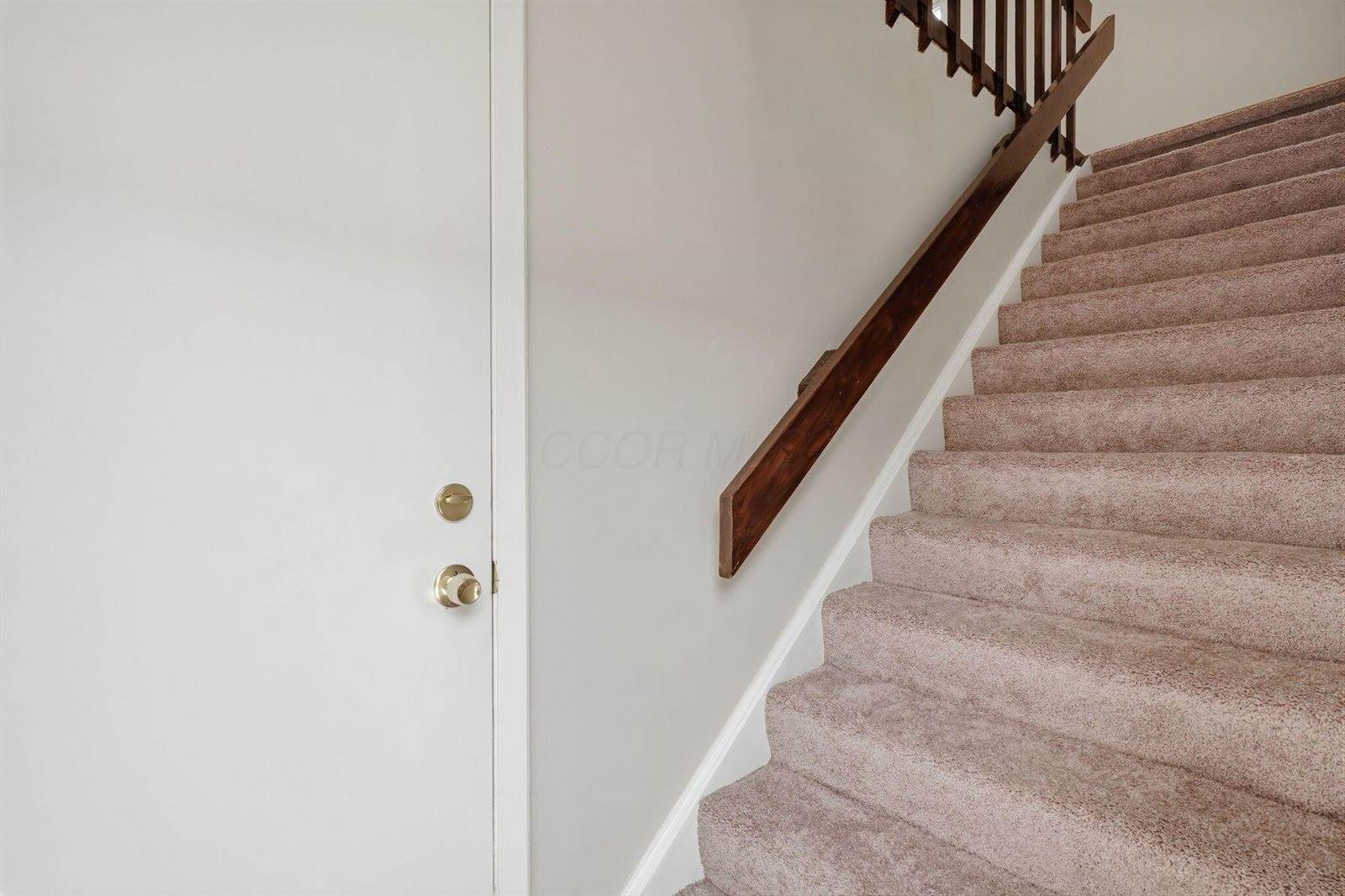 2471 Natchez Drive, Columbus, OH 43209