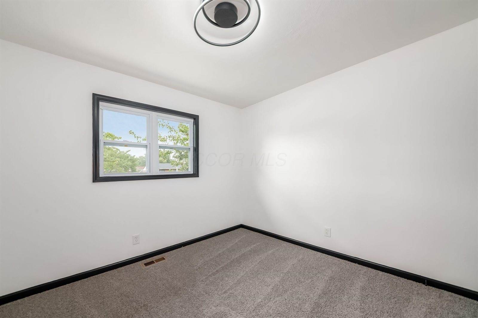 4967 Teddy Drive, Columbus, OH 43227