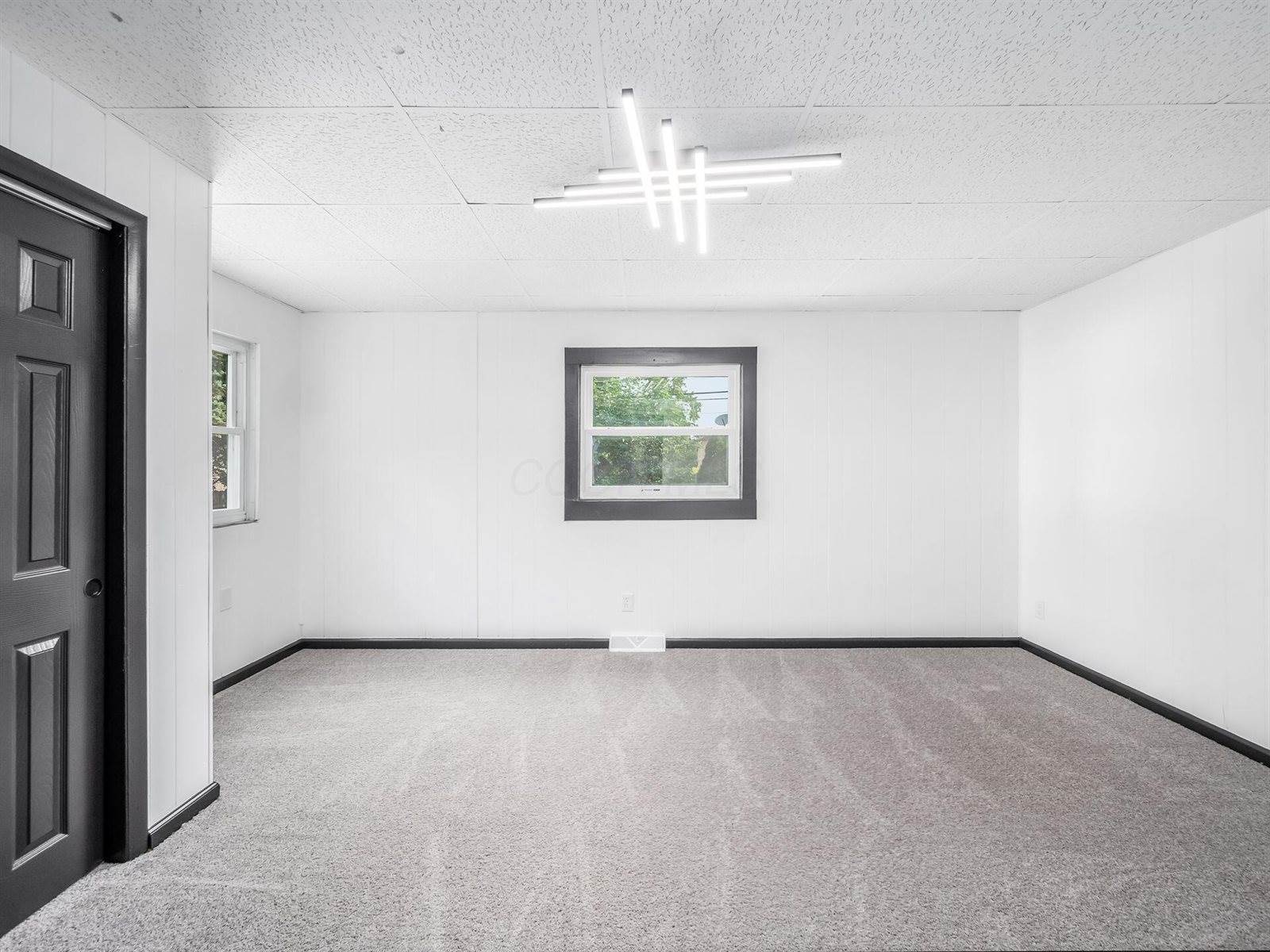 1498 Firwood Drive, Columbus, OH 43229