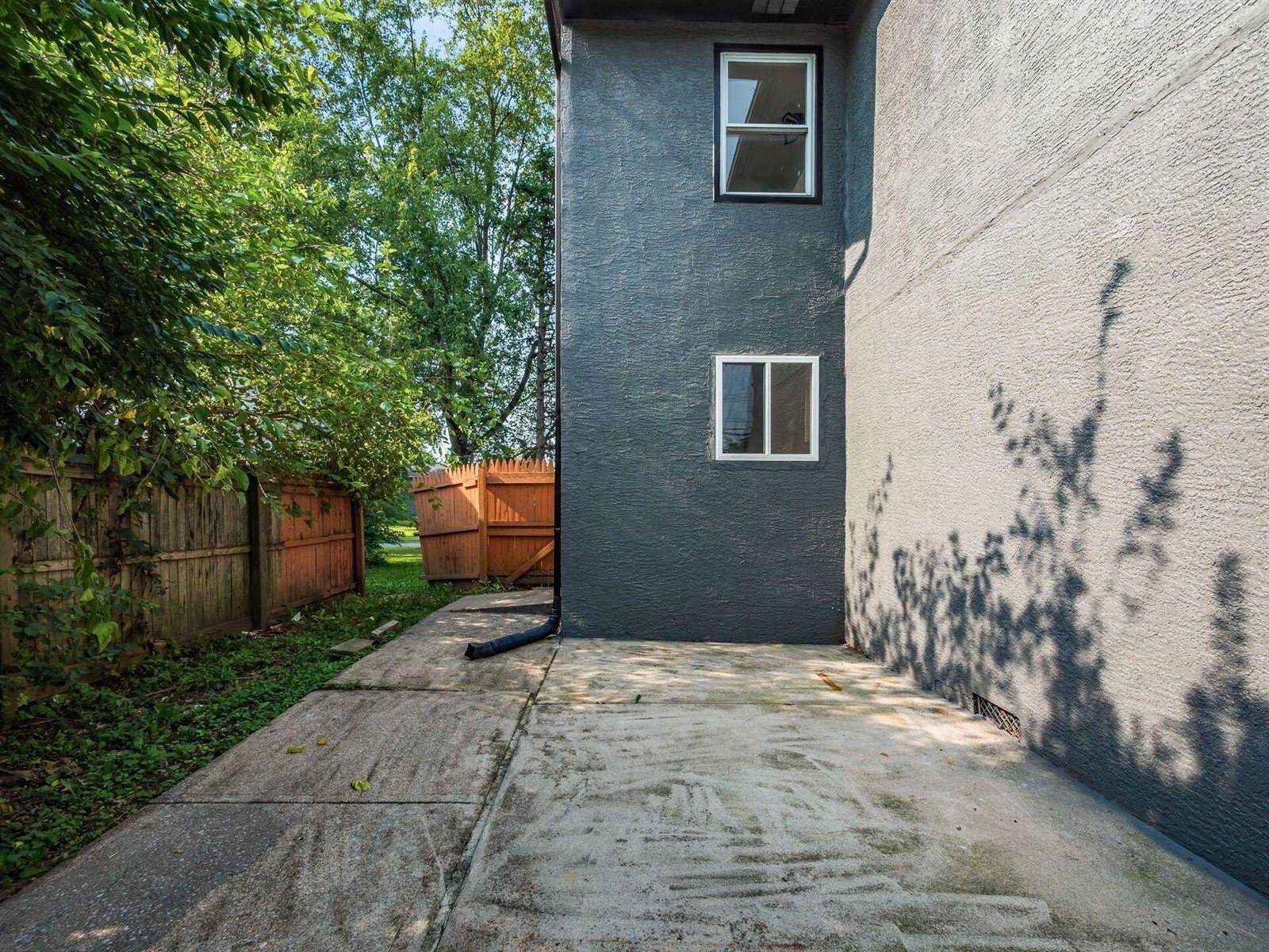 1498 Firwood Drive, Columbus, OH 43229