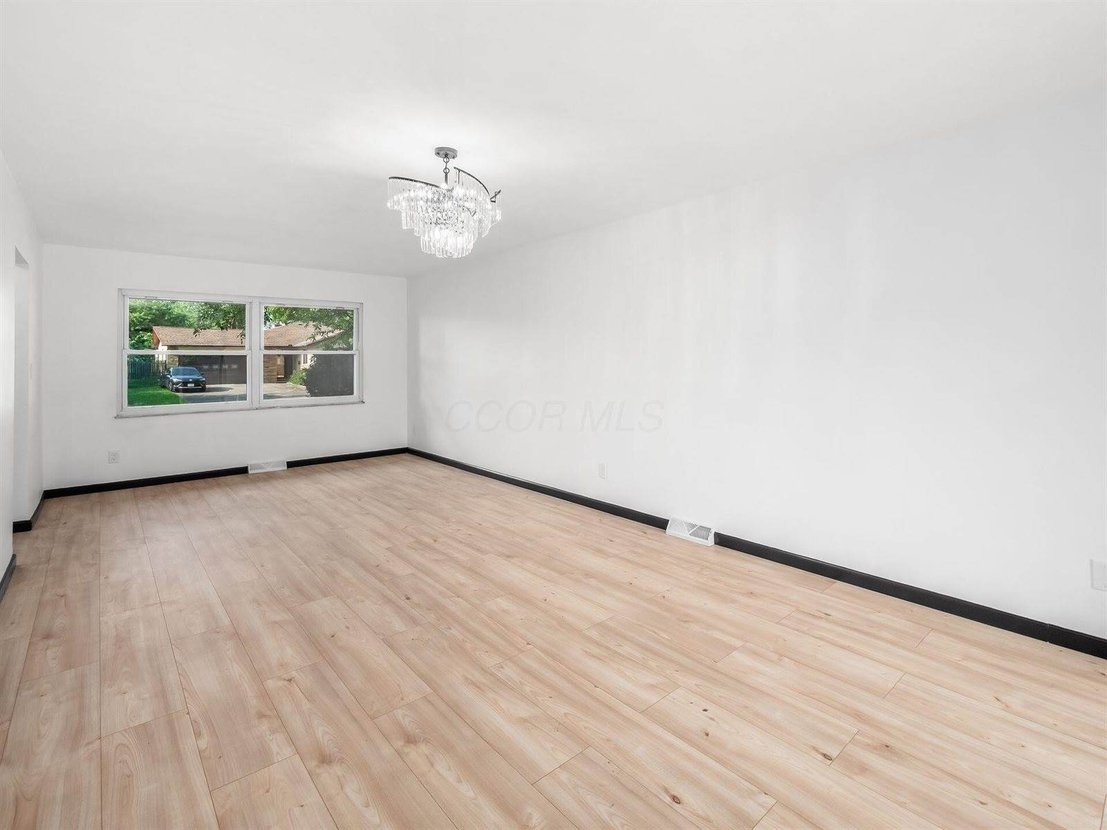 1498 Firwood Drive, Columbus, OH 43229