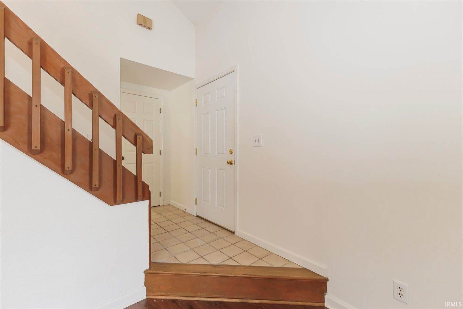 3602 N Lakeside Drive, Muncie, IN 47304