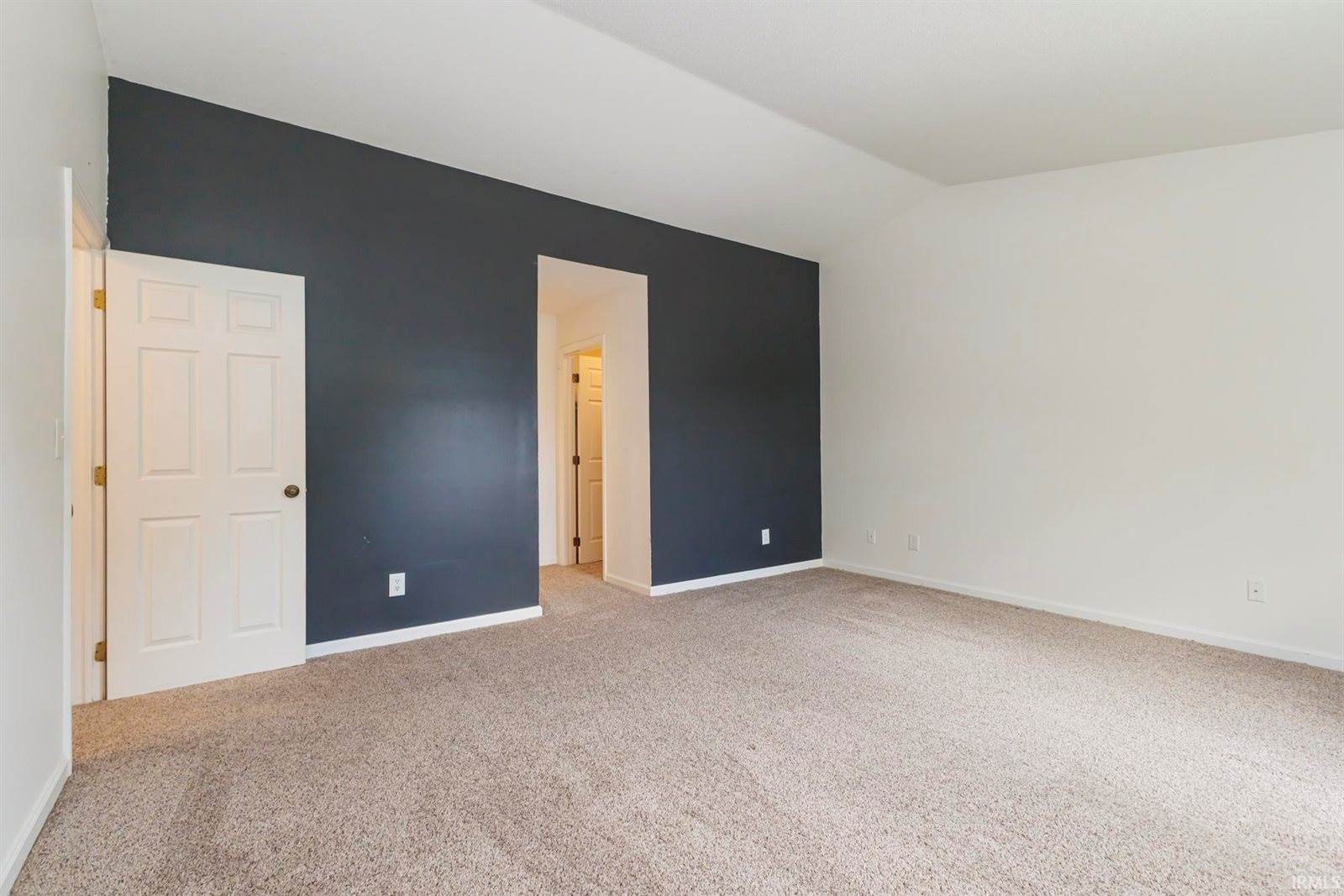 3602 N Lakeside Drive, Muncie, IN 47304