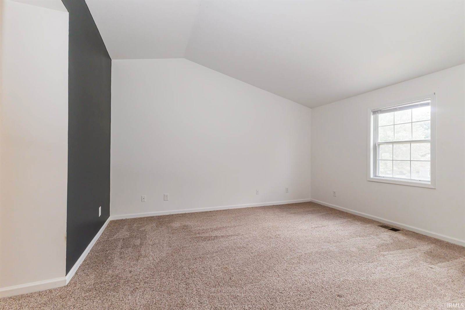 3602 N Lakeside Drive, Muncie, IN 47304