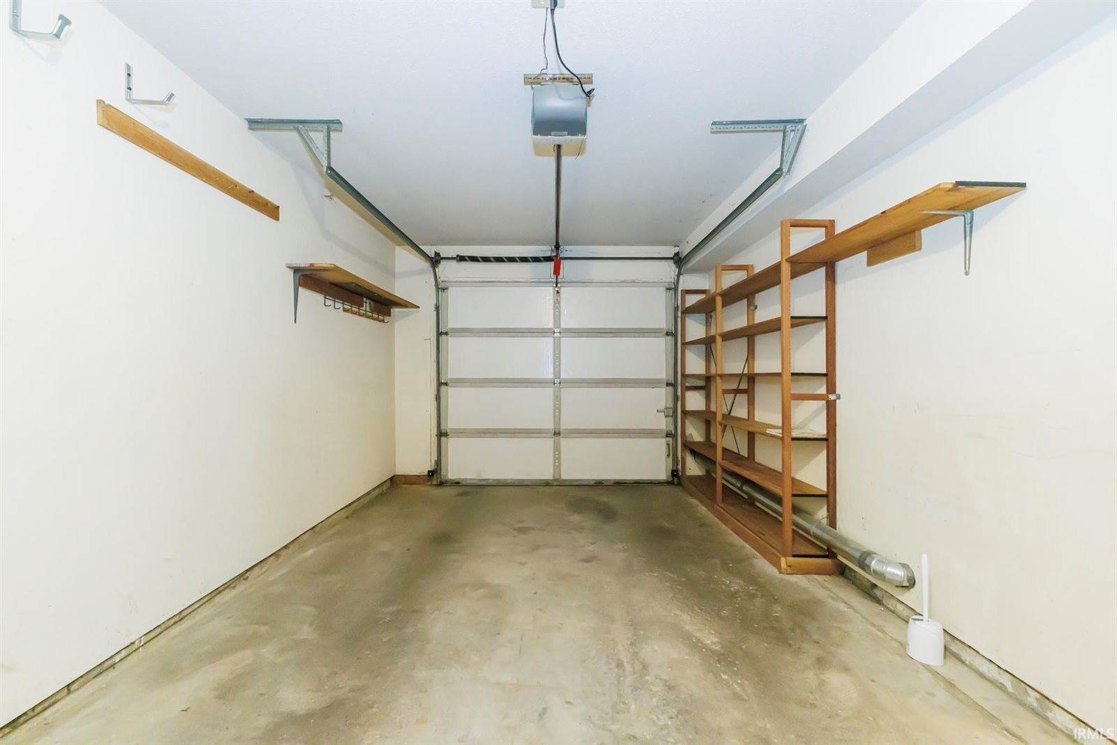 3602 N Lakeside Drive, Muncie, IN 47304