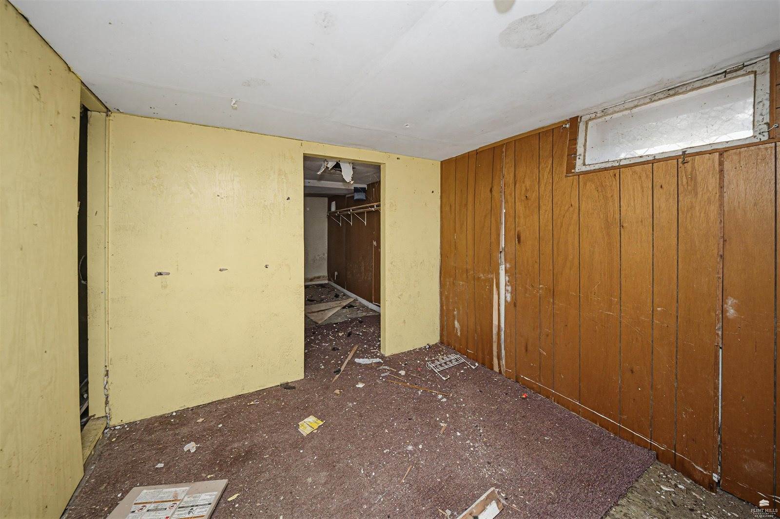 231 West 9, Junction City, KS 66441