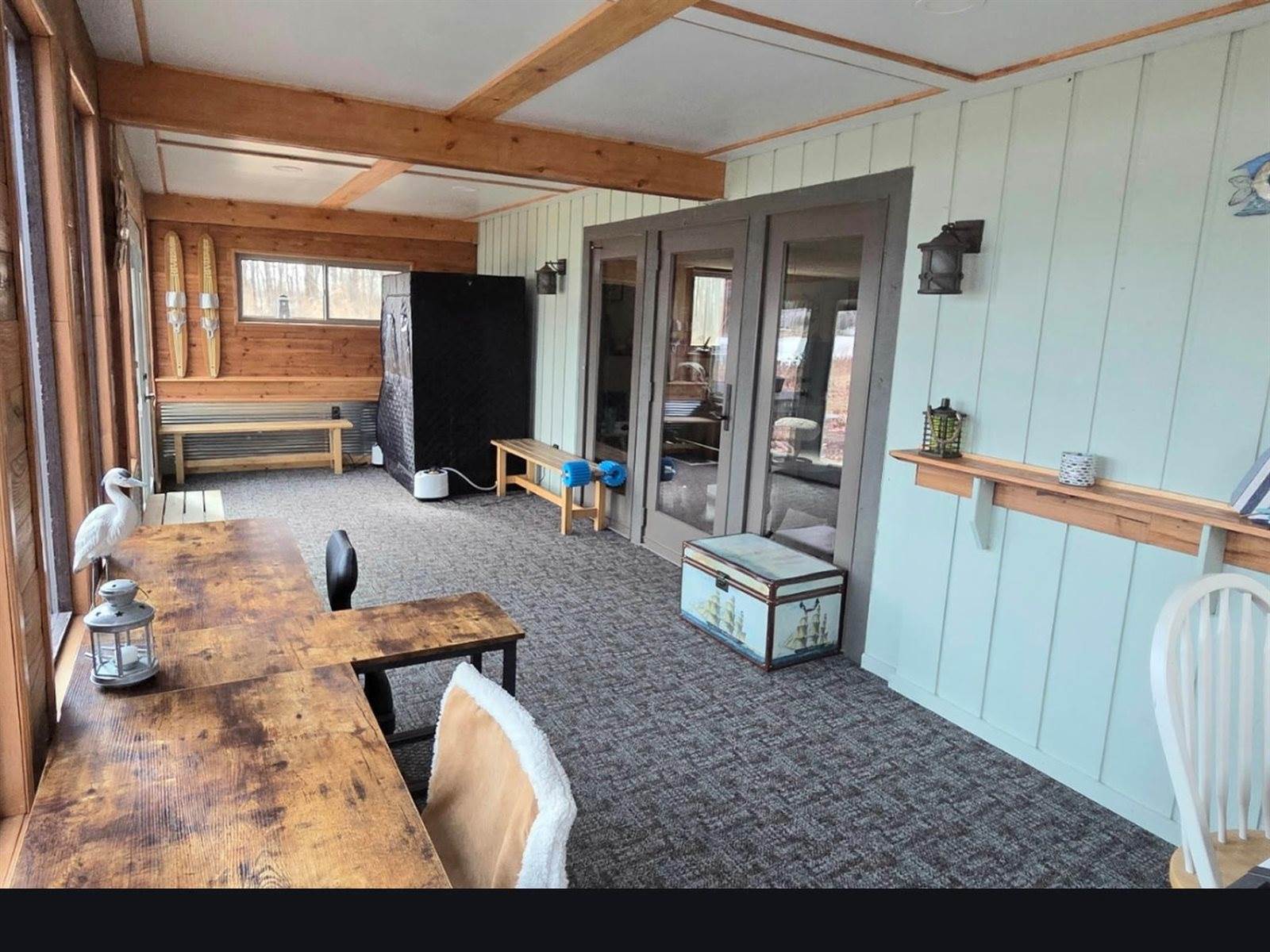 W793 Oak Shore, Fountain Prairie, WI 53932