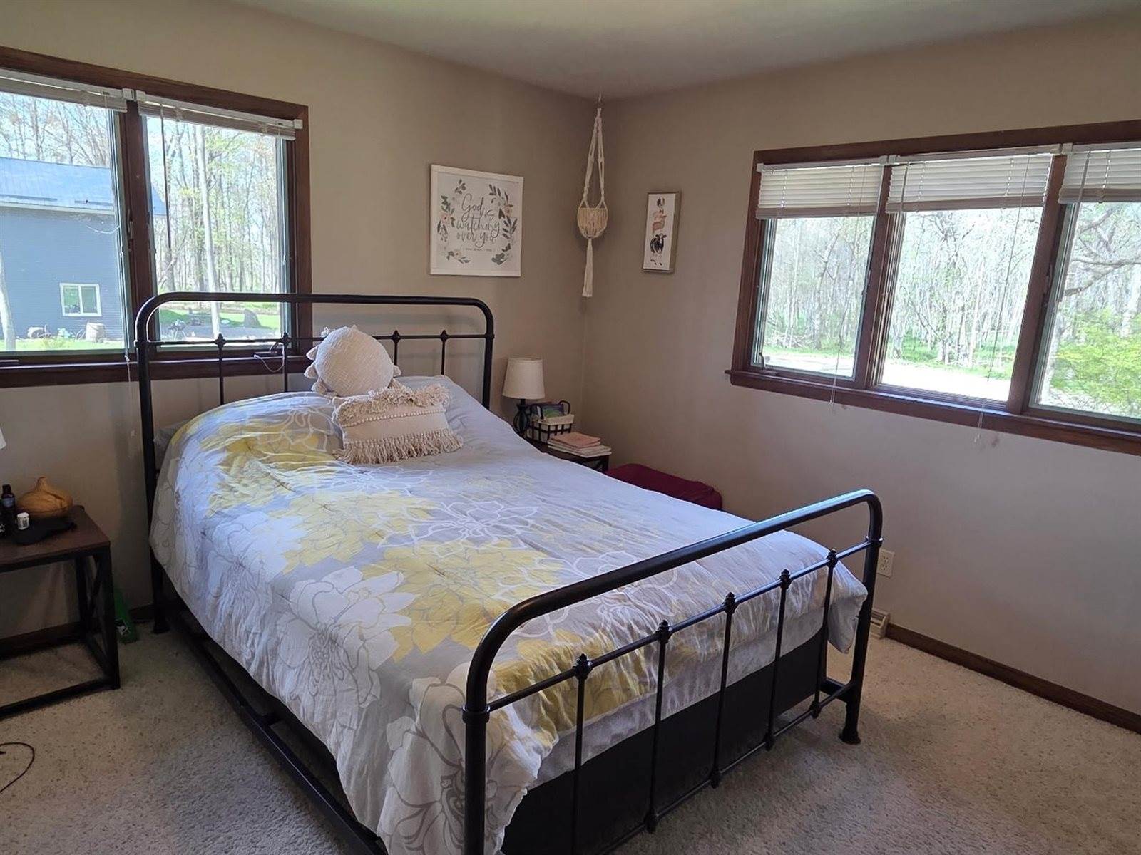 W793 Oak Shore, Fountain Prairie, WI 53932