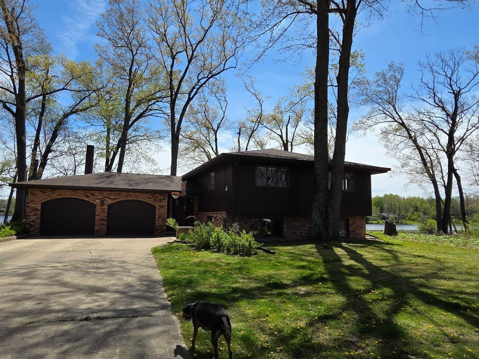 W793 Oak Shore, Fountain Prairie, WI 53932