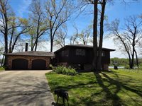 W793 Oak Shore, Fountain Prairie, WI 53932