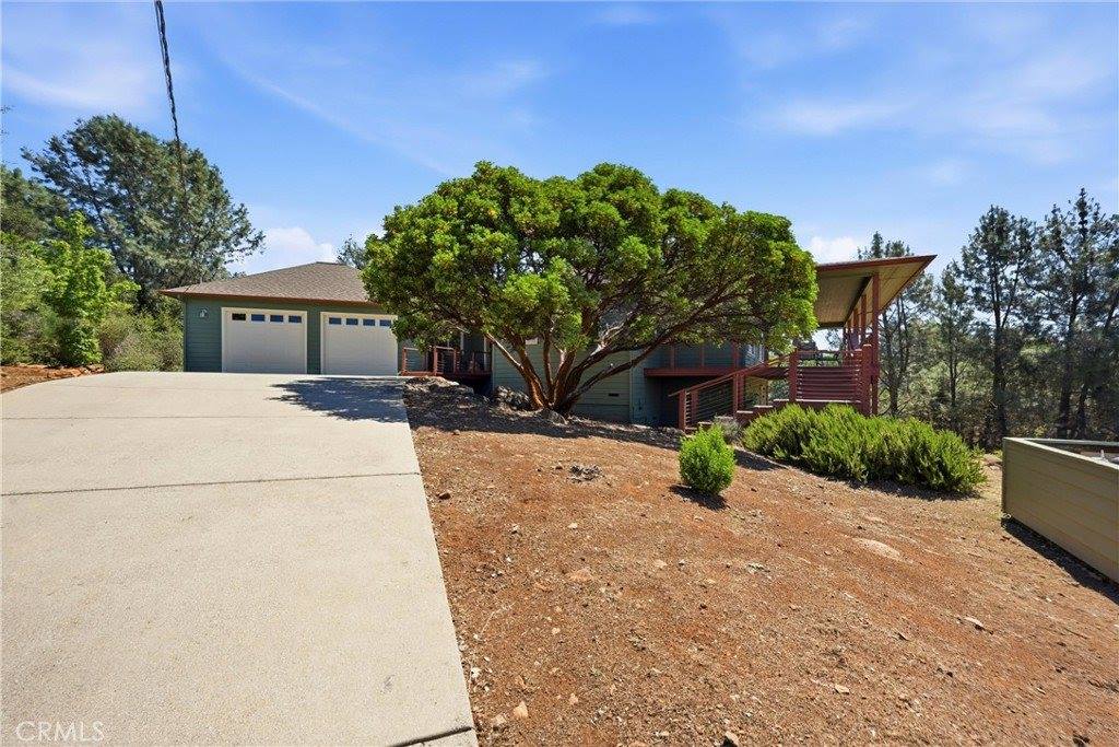 16542 Crescent Court, Hidden Valley Lake, CA 95467