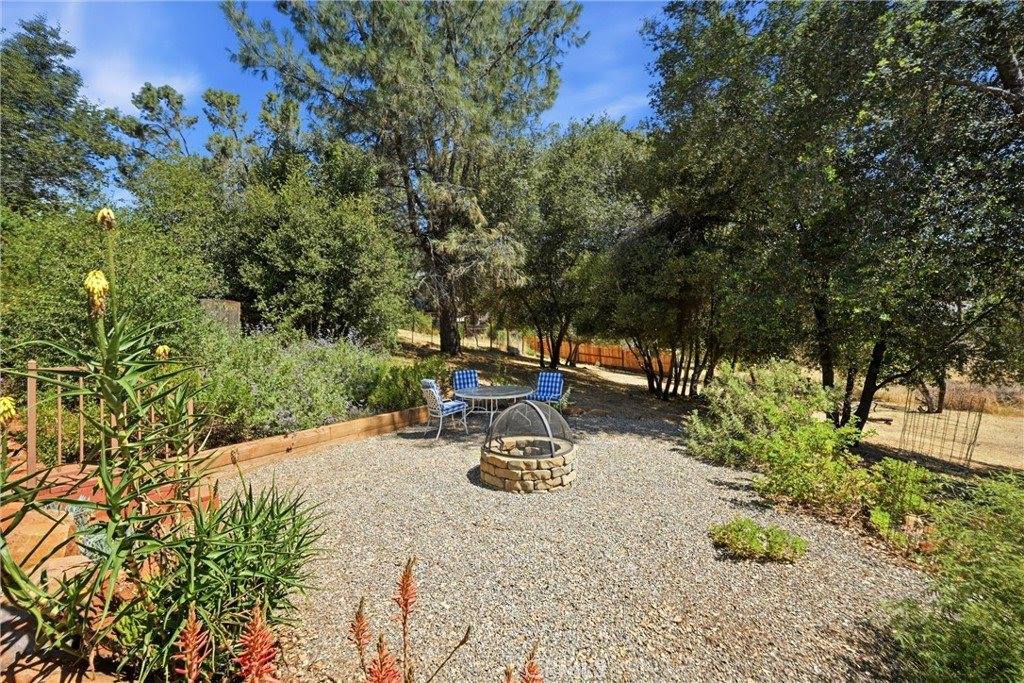 16542 Crescent Court, Hidden Valley Lake, CA 95467
