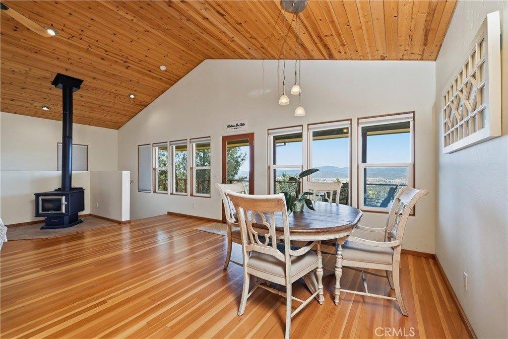 16542 Crescent Court, Hidden Valley Lake, CA 95467