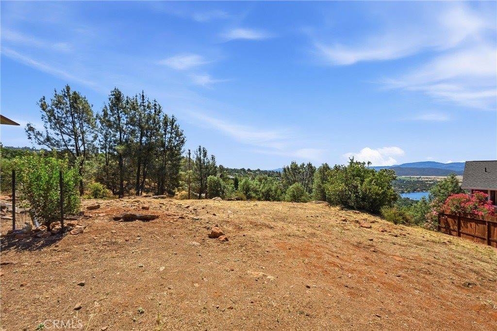 16547 Crescent Court, Hidden Valley Lake, CA 95467