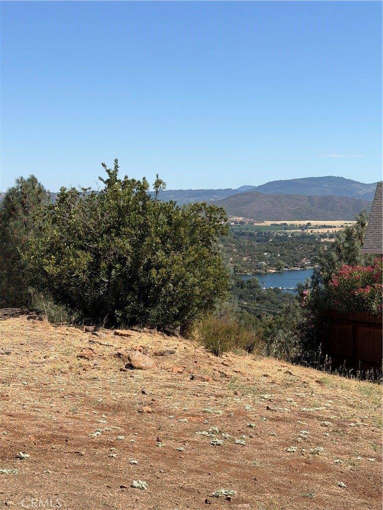 16547 Crescent Court, Hidden Valley Lake, CA 95467