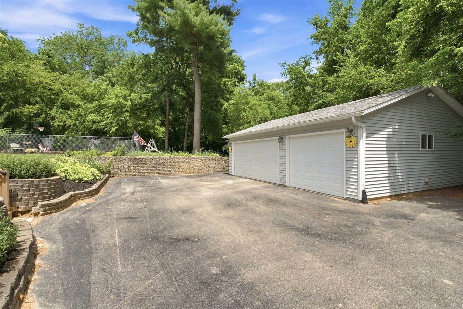 18923 43rd Avenue North, Port Byron, IL 61275