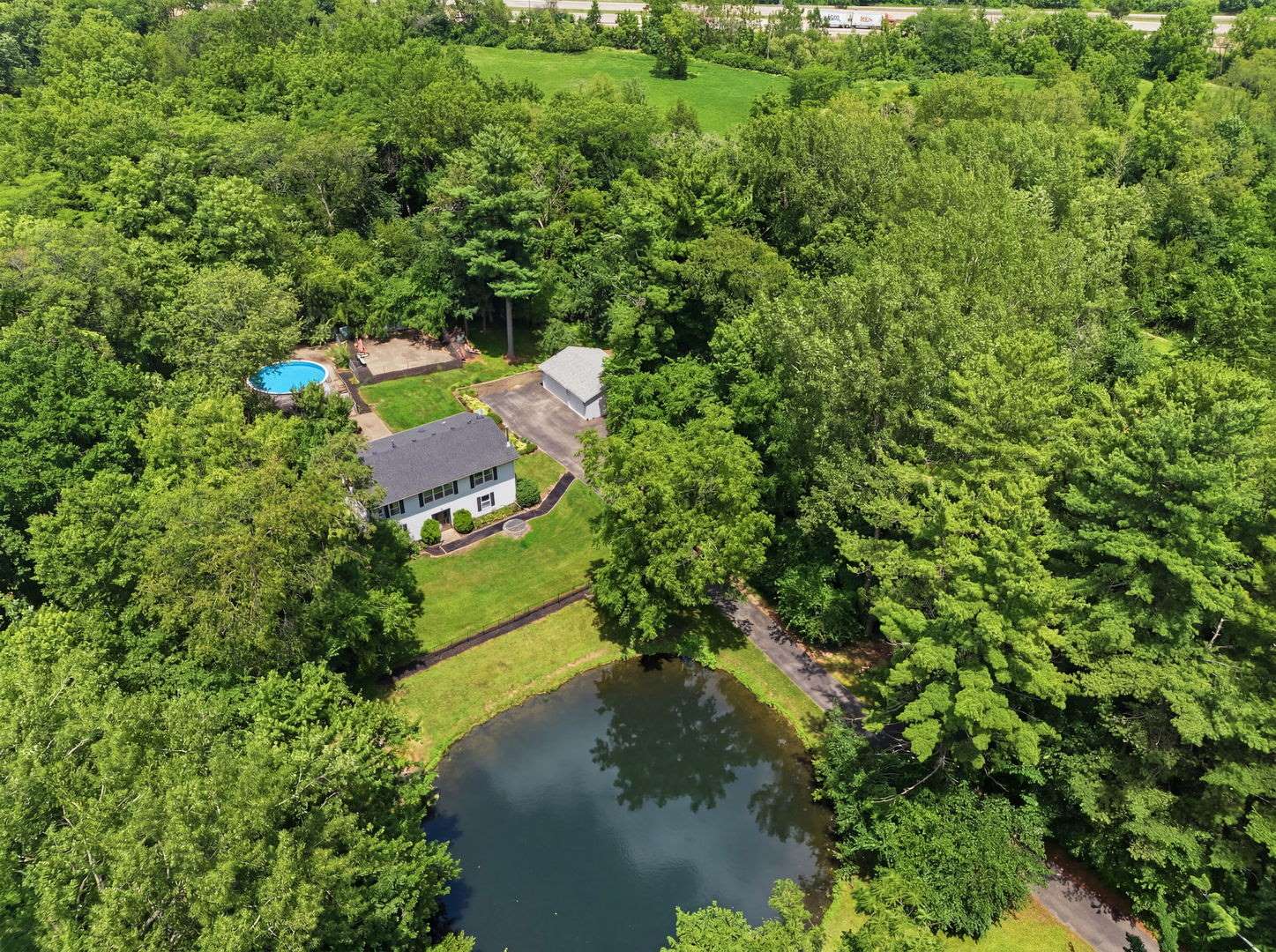 18923 43rd Avenue North, Port Byron, IL 61275