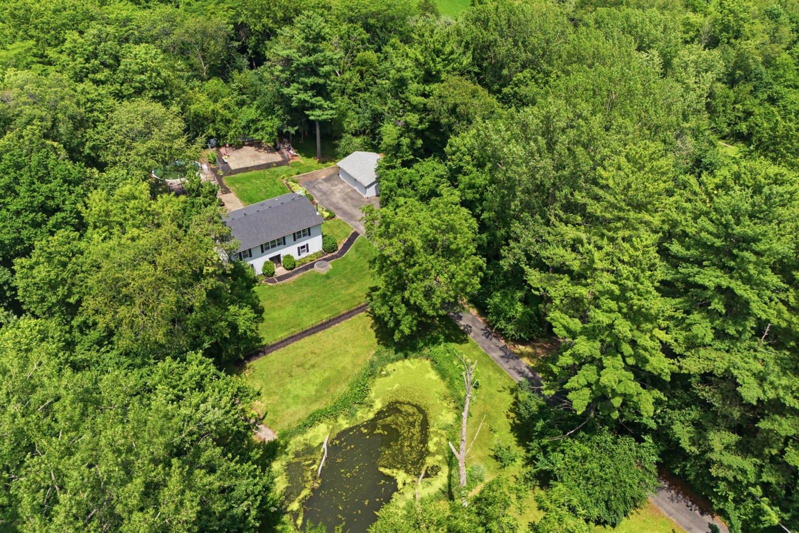 18923 43rd Avenue North, Port Byron, IL 61275