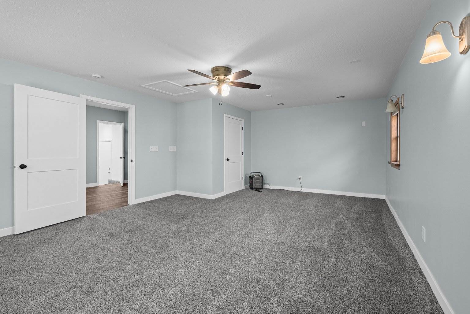 3433 North Sturdevant Street, Davenport, IA 52806