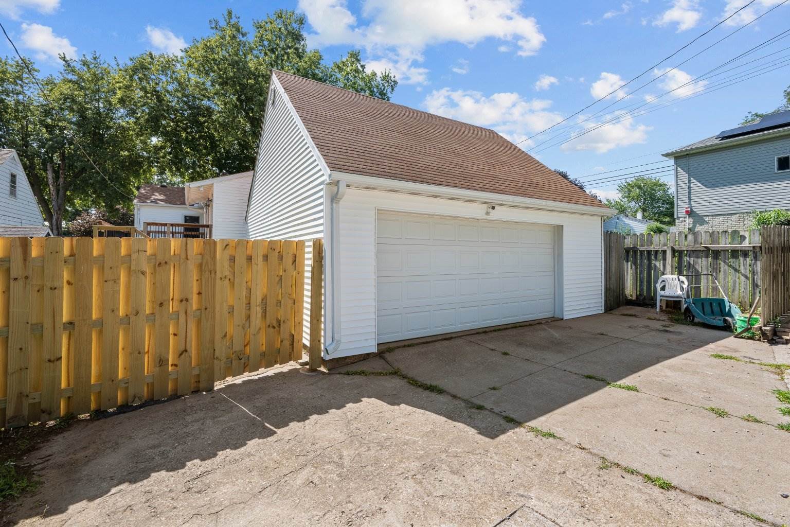 3433 North Sturdevant Street, Davenport, IA 52806