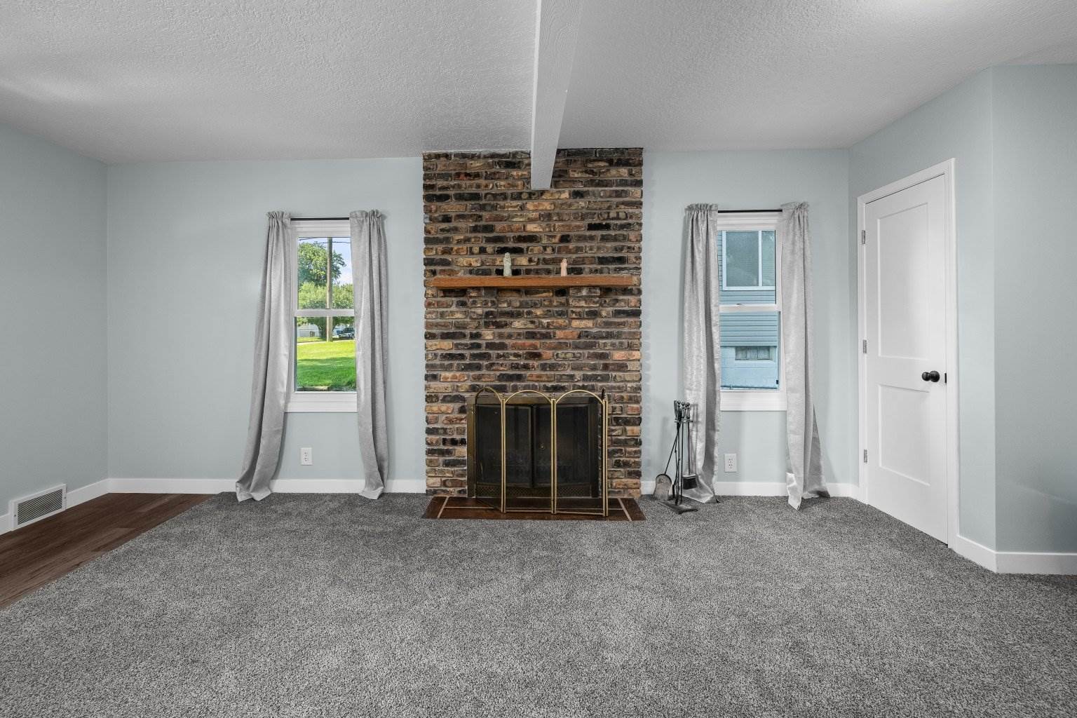 3433 North Sturdevant Street, Davenport, IA 52806