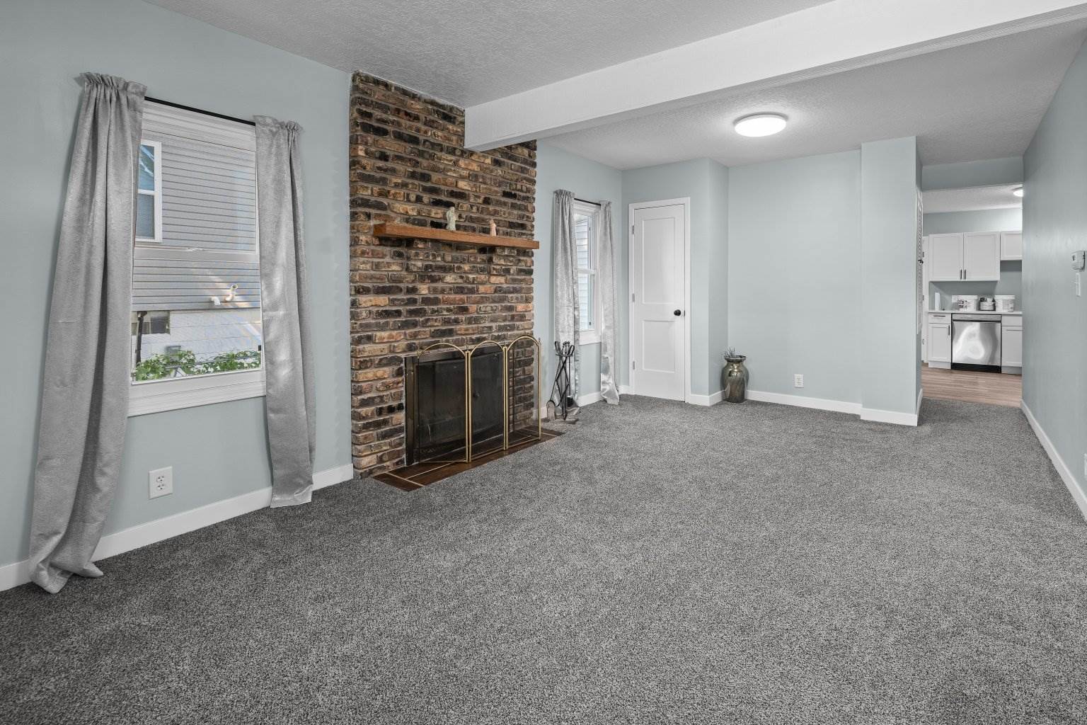3433 North Sturdevant Street, Davenport, IA 52806