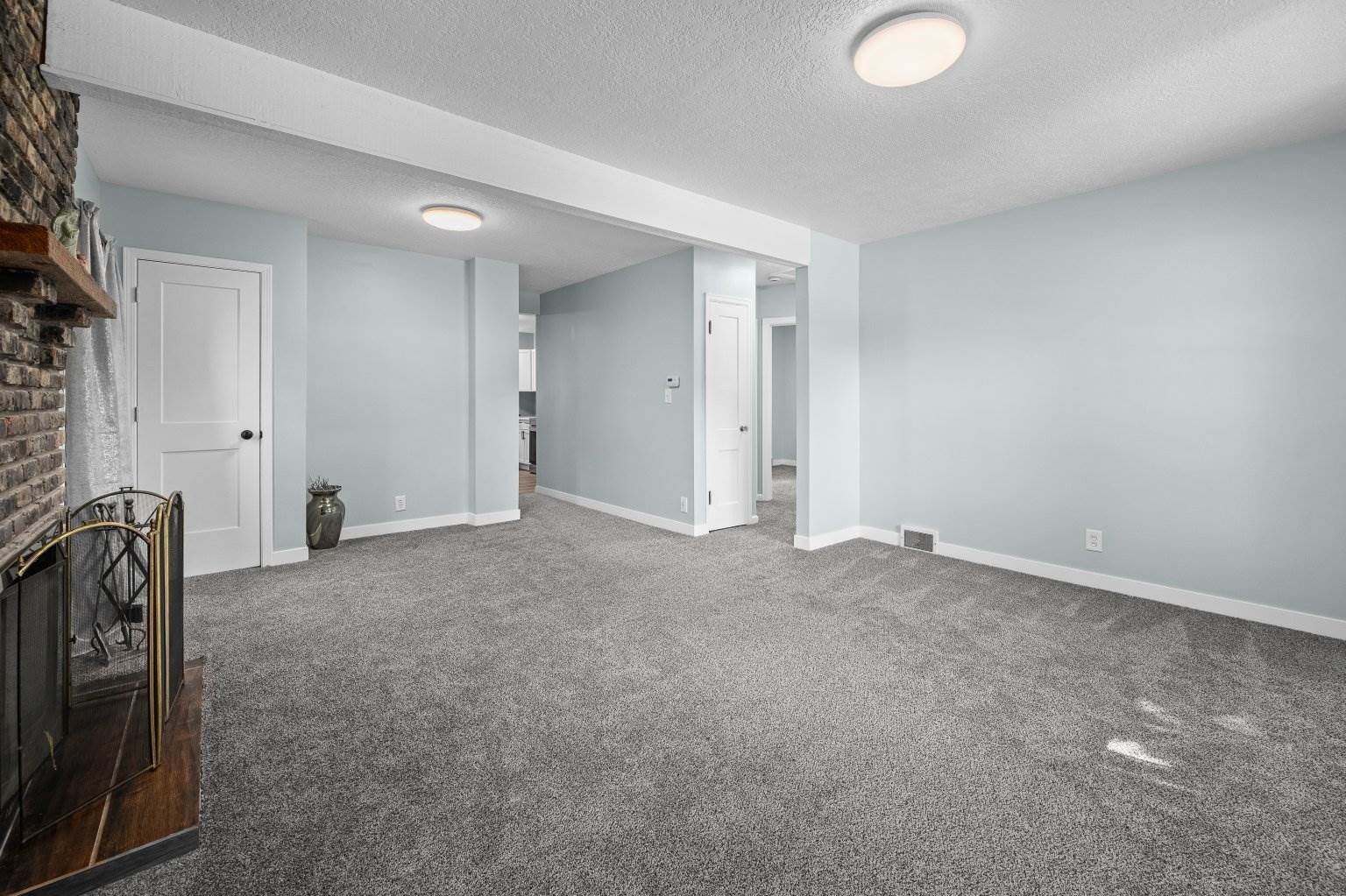 3433 North Sturdevant Street, Davenport, IA 52806